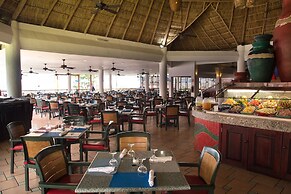 Grand Decameron Complex Bucerias, A Trademark All-Inclusive Resort