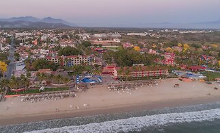 Grand Decameron Complex Bucerias, A Trademark All-Inclusive Resort