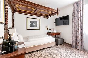 KING's HOTEL Center Superior