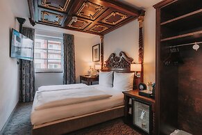 KING's HOTEL Center Superior