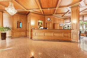 KING's HOTEL Center Superior