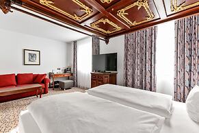 KING's HOTEL Center Superior