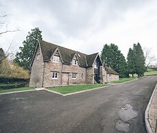 Cwrt Bleddyn Hotel & Spa
