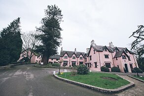 Cwrt Bleddyn Hotel & Spa