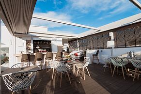 Acropolis Select Hotel