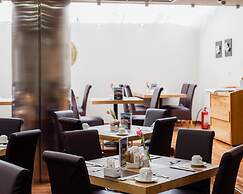 Acropolis Select Hotel