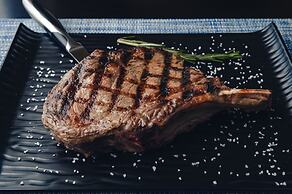 SEVEN Sebring Raceway Hotel