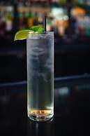 SEVEN Sebring Raceway Hotel