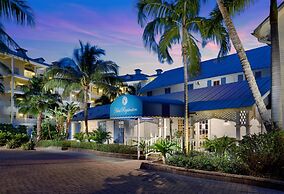 Olde Marco Island Inn and Suites