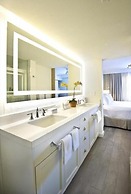 Beach House Suites by the Don CeSar