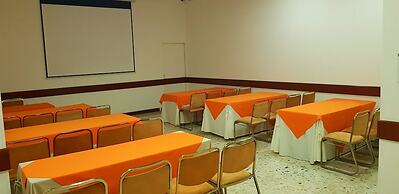 Torre De Cali Plaza Hotel