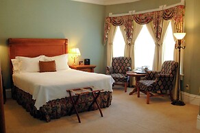 Cliff House at Pikes Peak