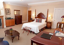 Cliff House at Pikes Peak