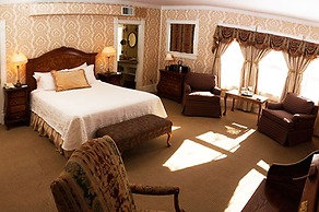 Cliff House at Pikes Peak