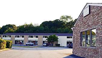 Flagship Inn And Suites