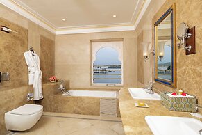 Taj Fateh Prakash Palace