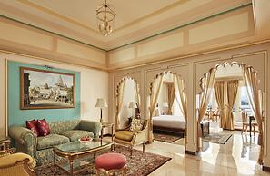 Taj Fateh Prakash Palace