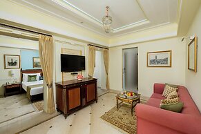 Taj Fateh Prakash Palace