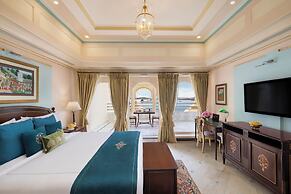 Taj Fateh Prakash Palace