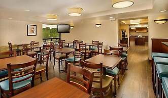 Hotel Lotus Kansas City Stadium