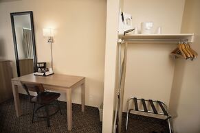 The Great Falls Inn by Riversage