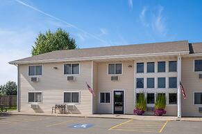 Super 8 by Wyndham Lewistown