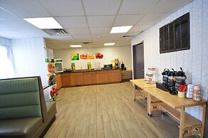 Quality Inn Alexis Rd