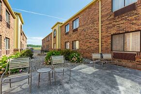 Quality Inn Alexis Rd