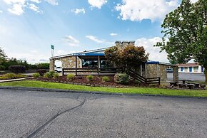 Motel 6 Mansfield, OH