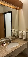 Super 8 by Wyndham La Crosse