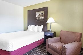 Super 8 by Wyndham La Crosse