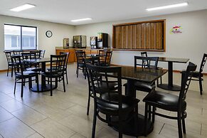 Super 8 by Wyndham La Crosse