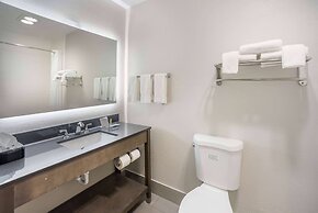 AmericInn by Wyndham Green Bay Near Stadium