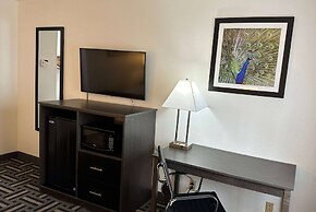 La Quinta Inn and Suites by Wyndham Cincinnati North