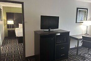 La Quinta Inn and Suites by Wyndham Cincinnati North