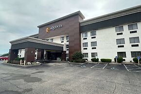 La Quinta Inn and Suites by Wyndham Cincinnati North