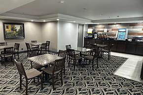 La Quinta Inn and Suites by Wyndham Cincinnati North