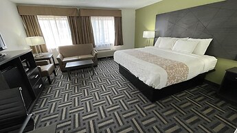 La Quinta Inn and Suites by Wyndham Cincinnati North