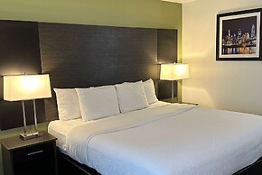 La Quinta Inn and Suites by Wyndham Cincinnati North