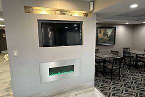 La Quinta Inn and Suites by Wyndham Cincinnati North