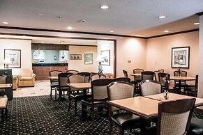 La Quinta Inn and Suites by Wyndham Cincinnati North