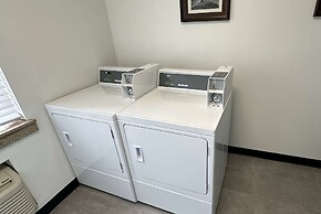 La Quinta Inn and Suites by Wyndham Cincinnati North