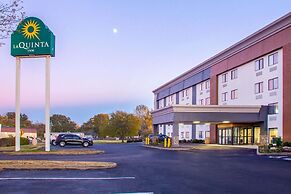 La Quinta Inn by Wyndham St. Louis Hazelwood - Airport North