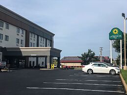 La Quinta Inn by Wyndham St. Louis Hazelwood - Airport North
