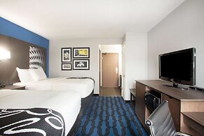 La Quinta Inn by Wyndham St. Louis Hazelwood - Airport North