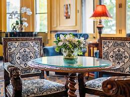 The Lafayette A grand Riverboat Era Hotel