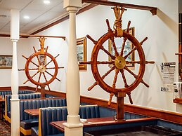 The Lafayette A grand Riverboat Era Hotel