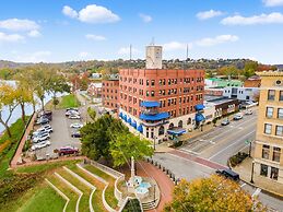 The Lafayette A grand Riverboat Era Hotel