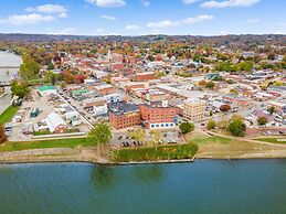The Lafayette A grand Riverboat Era Hotel