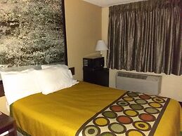 Super 8 by Wyndham Boonville